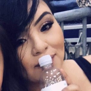 Meet your Posher, Olimpia